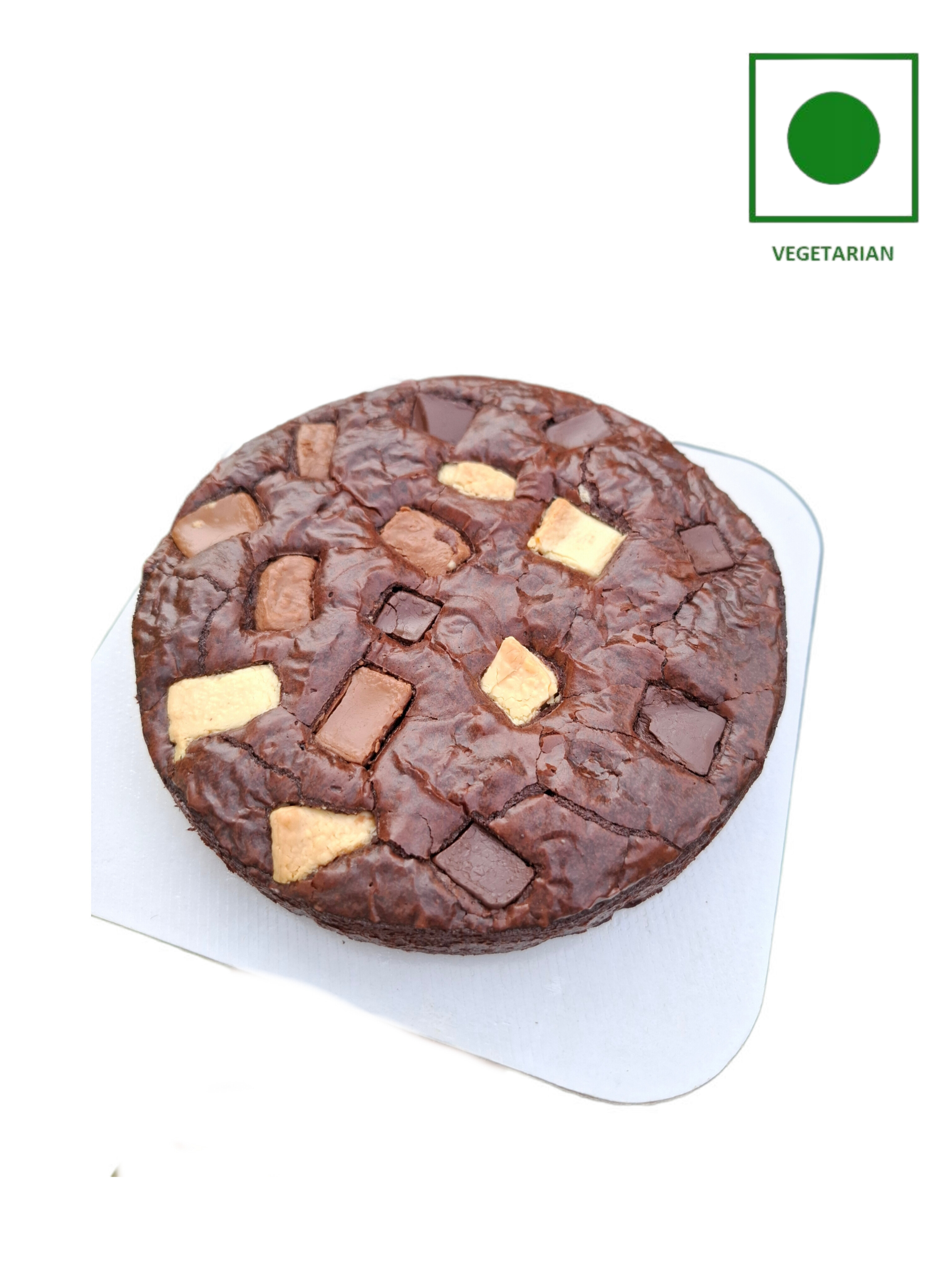 triple chocolate brownie cake eggless